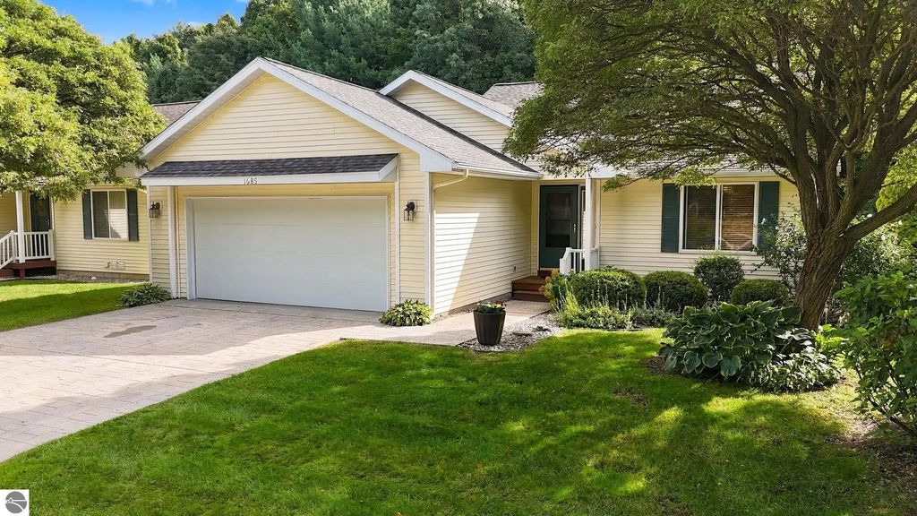 1685 Veterans Drive, Traverse City