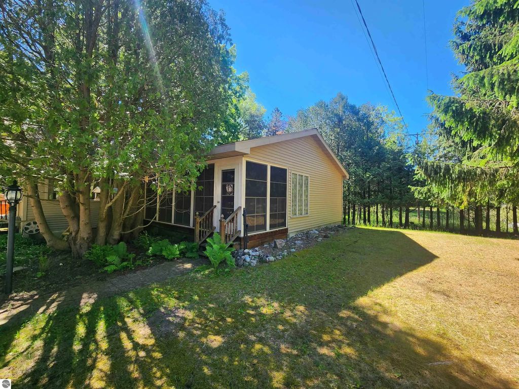 18219 Northwood Highway, Arcadia