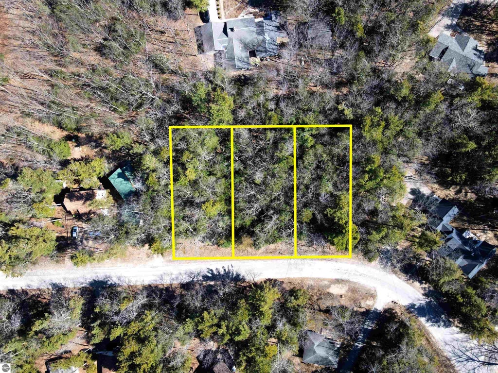 N Knollwood Drive, Northport