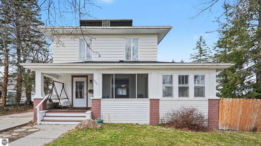 404 W Center Street, Alma