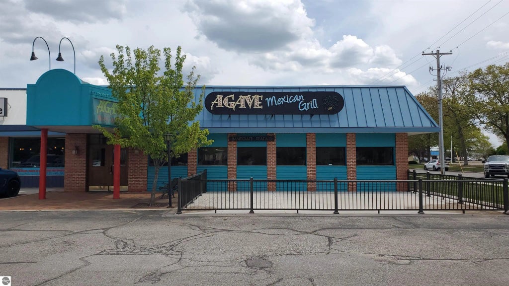 851 S Garfield Avenue, Traverse City