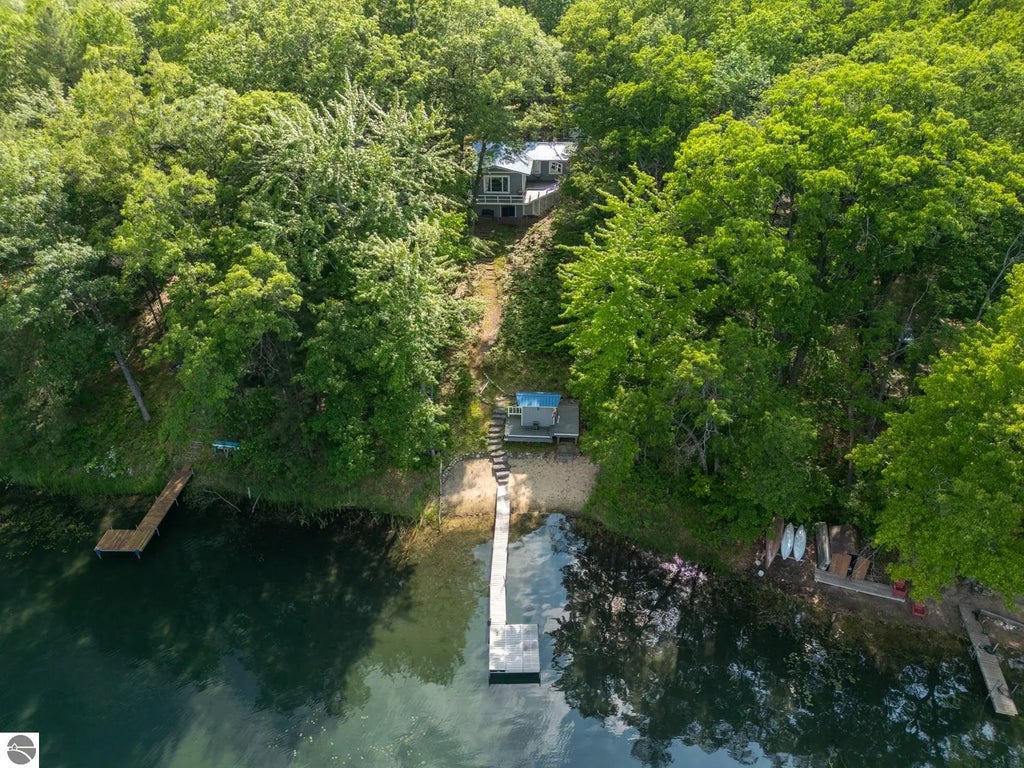 10723 Black Bear Road, Kalkaska