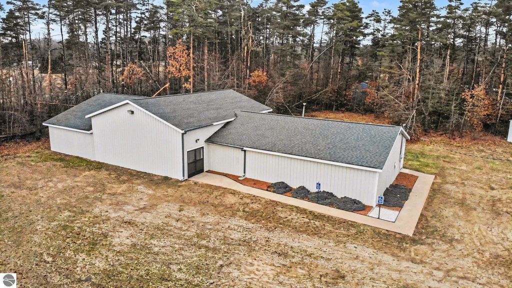 7950 W Airline Road, Weidman