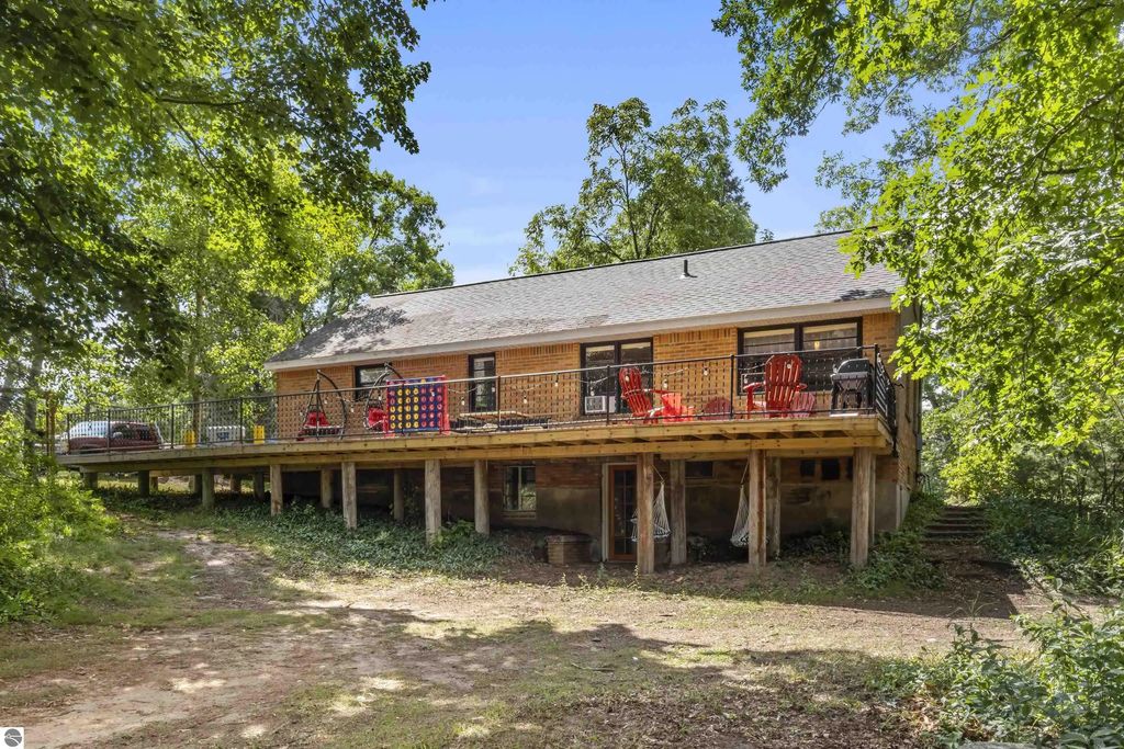 10530 W 48 1/2 Road, Wellston