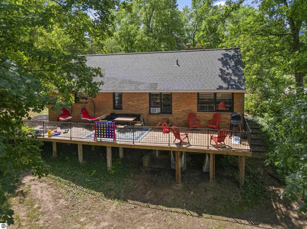 10530 W 48 1/2 Road, Wellston