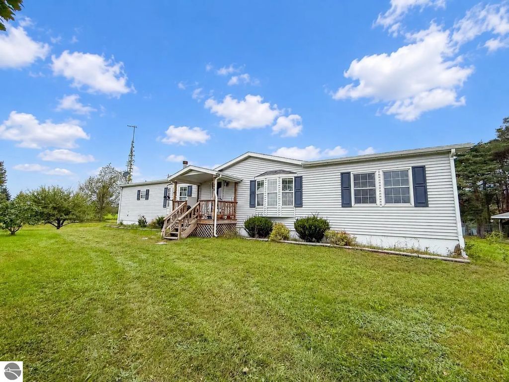 5303 E Houghton Lake Road, Lake City
