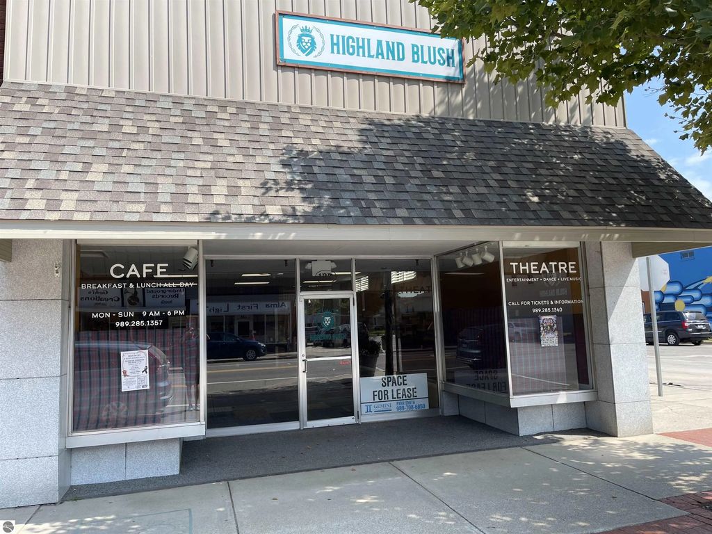 127 E Superior Street, Alma