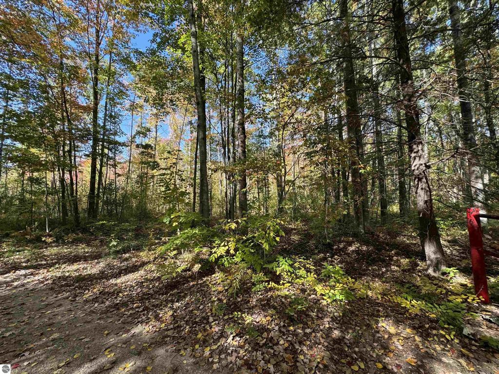 Cranberry Lake Road, Prescott