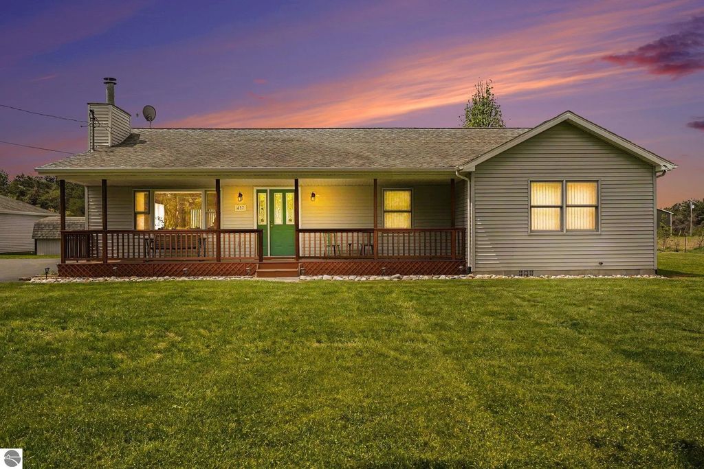437 4th Street, Lupton