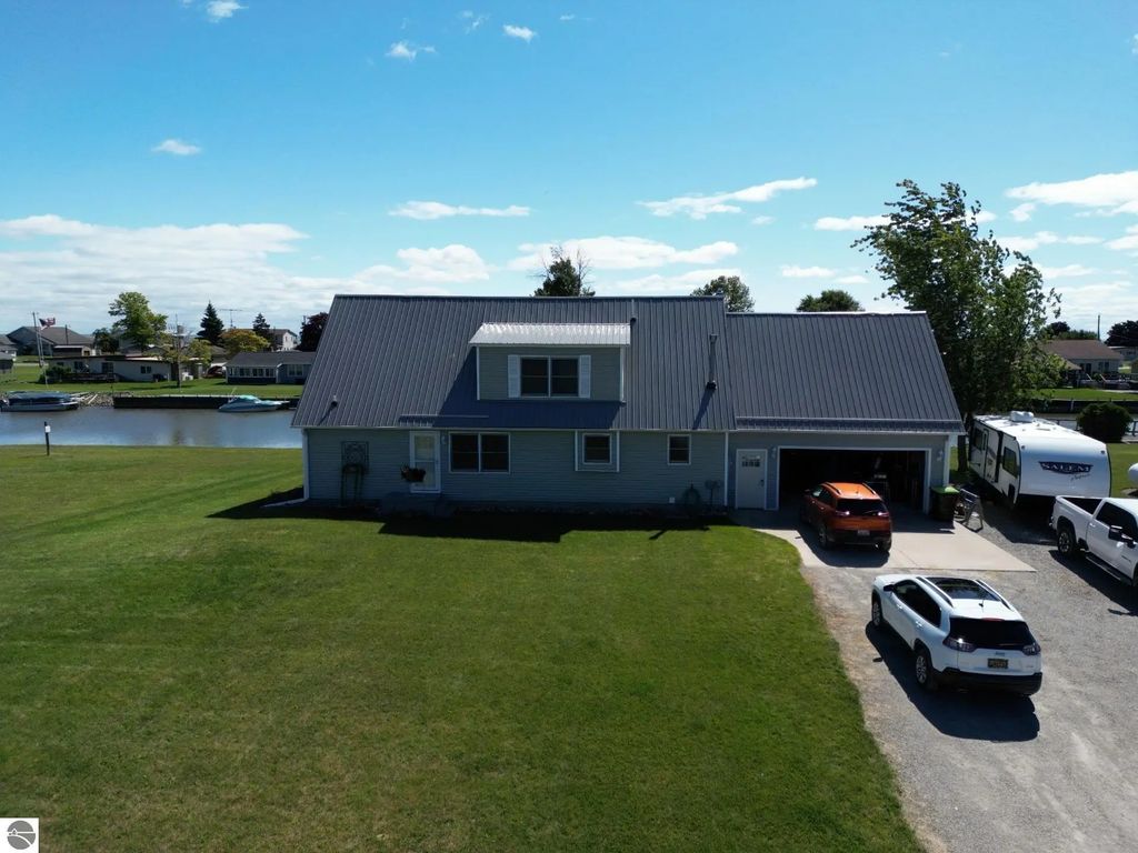 2580 Lola Lane, Au Gres