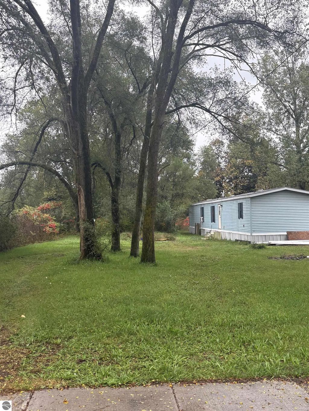 7461 3rd Street, Thompsonville