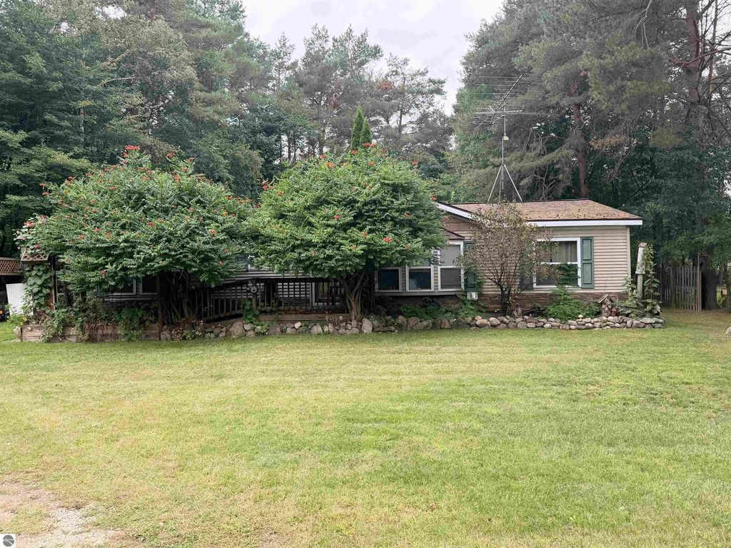 1425 Morrison Road, Rose City