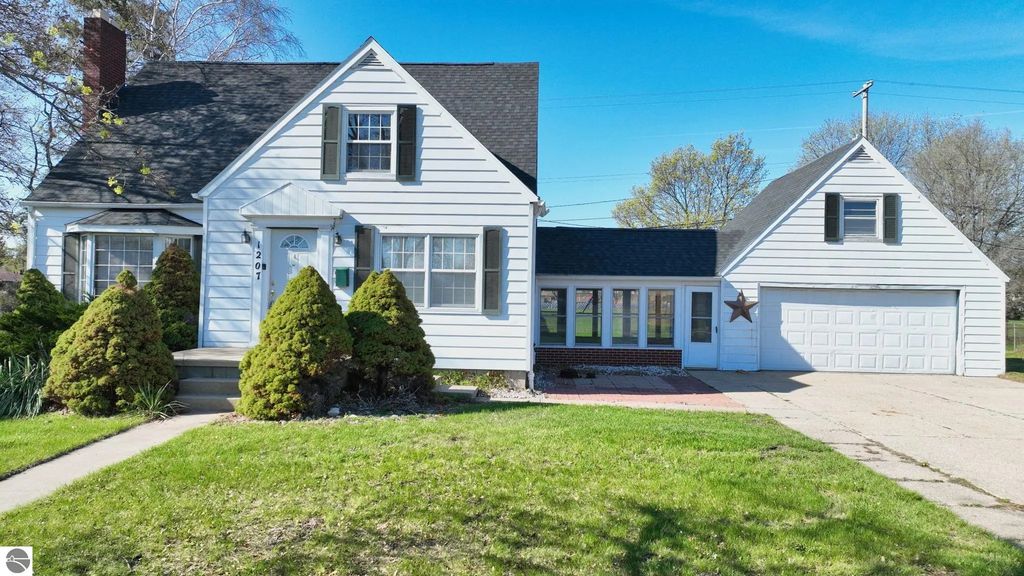1207 North Drive, Mt Pleasant