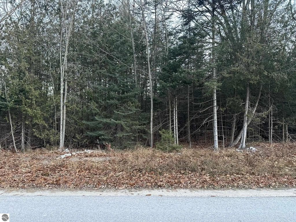 V/l Kingswood Lane, Oscoda