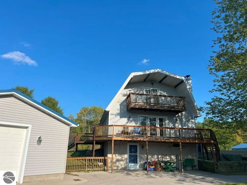 15535 120th Avenue, Rodney