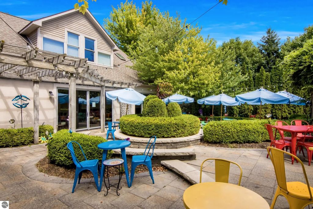 104 W Main Street, Lake Leelanau