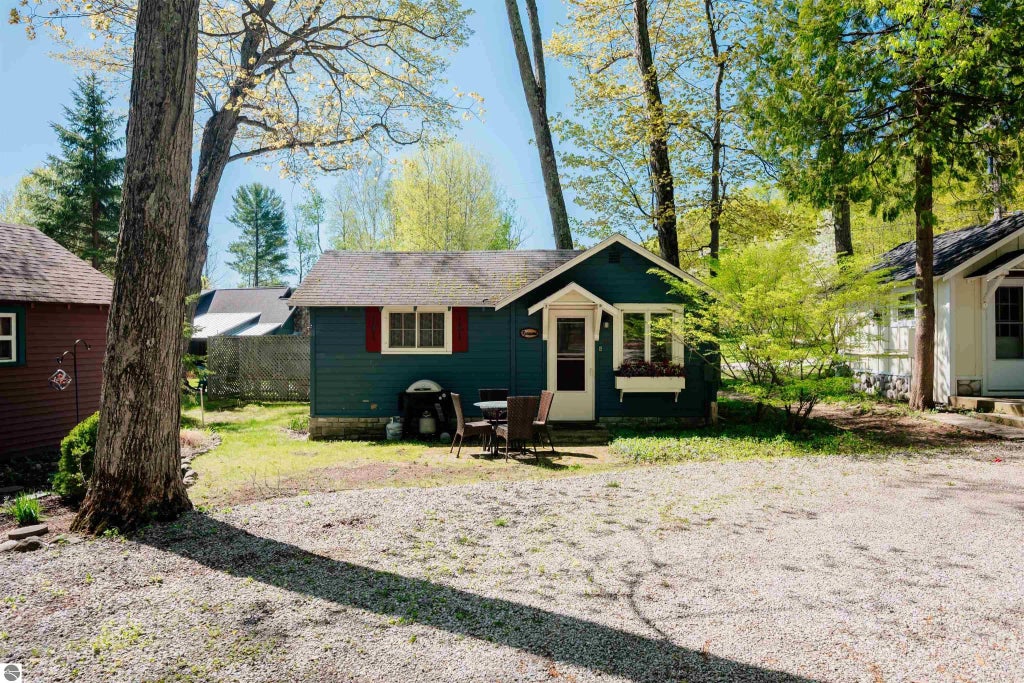 429 S Shabwasung Street, Northport