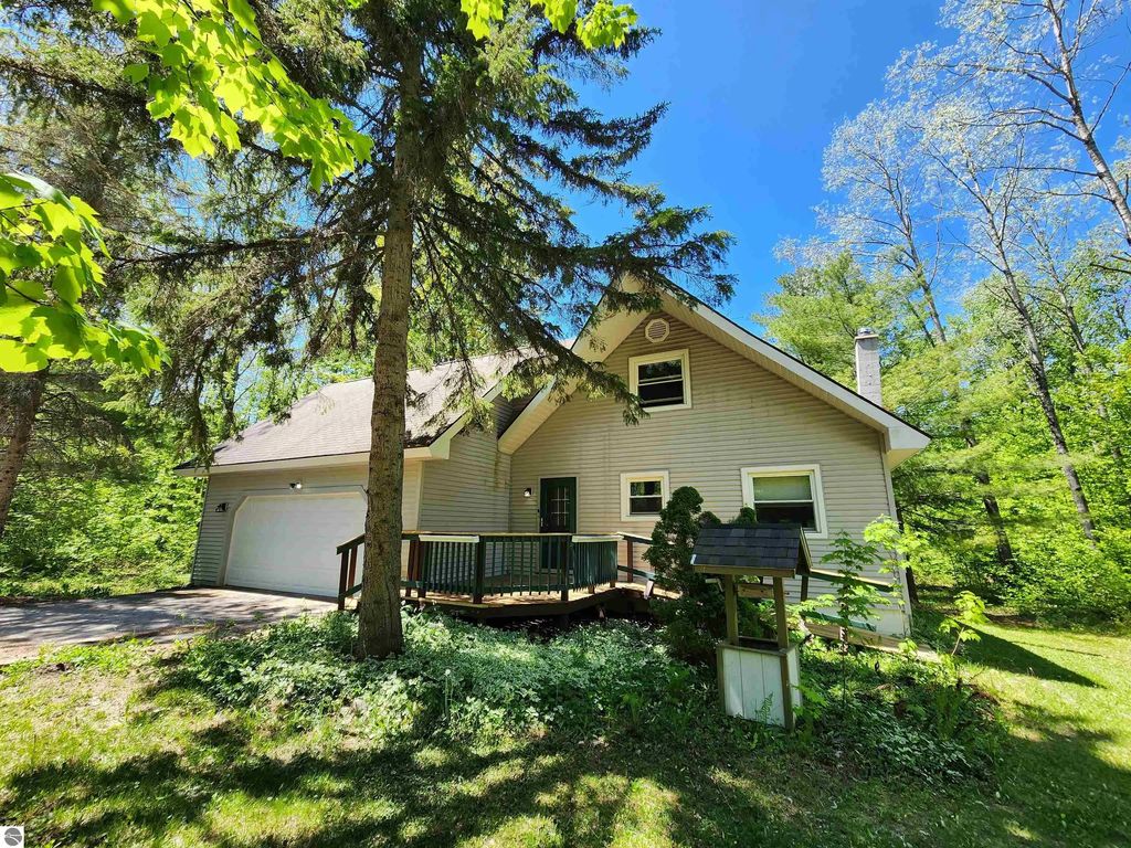 6514 Wilderness Drive, Mancelona
