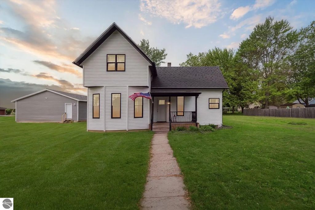 646 S Melze Street, Merrill