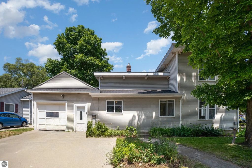 503 N Kinney Avenue, Mt Pleasant