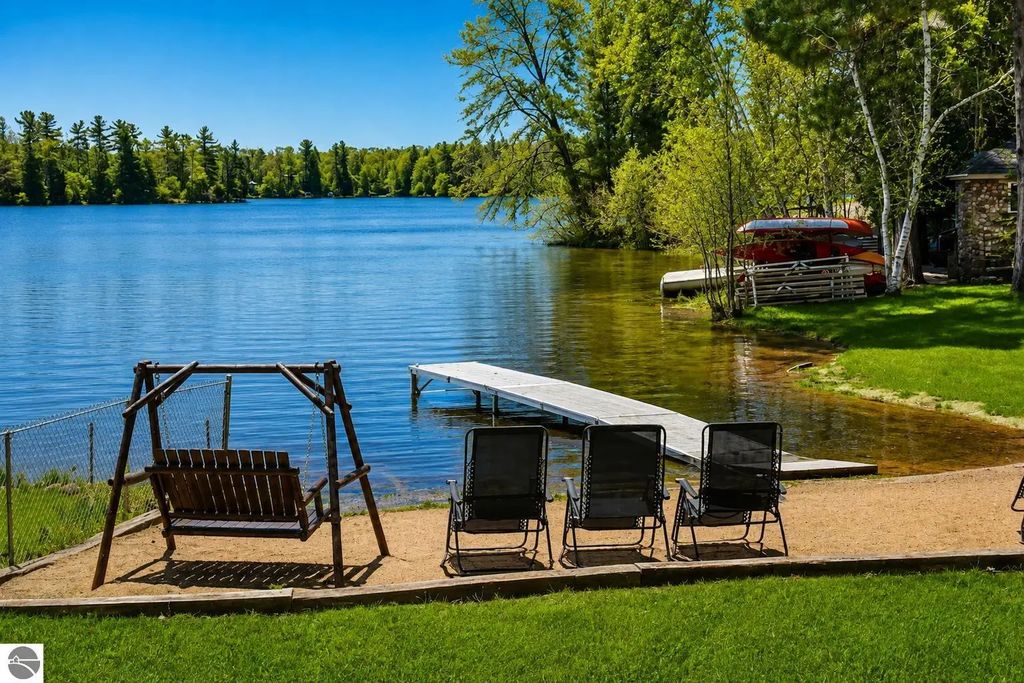 4256 North Spider Lake Road, Traverse City