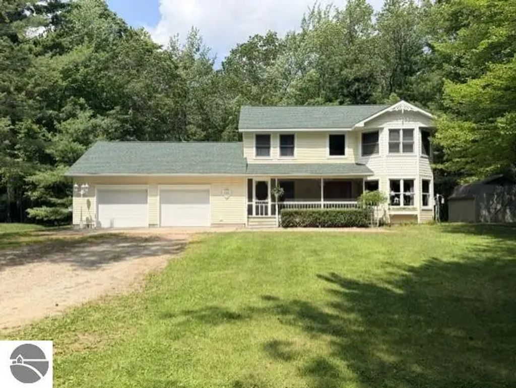 1111 E Washington Street, East Tawas