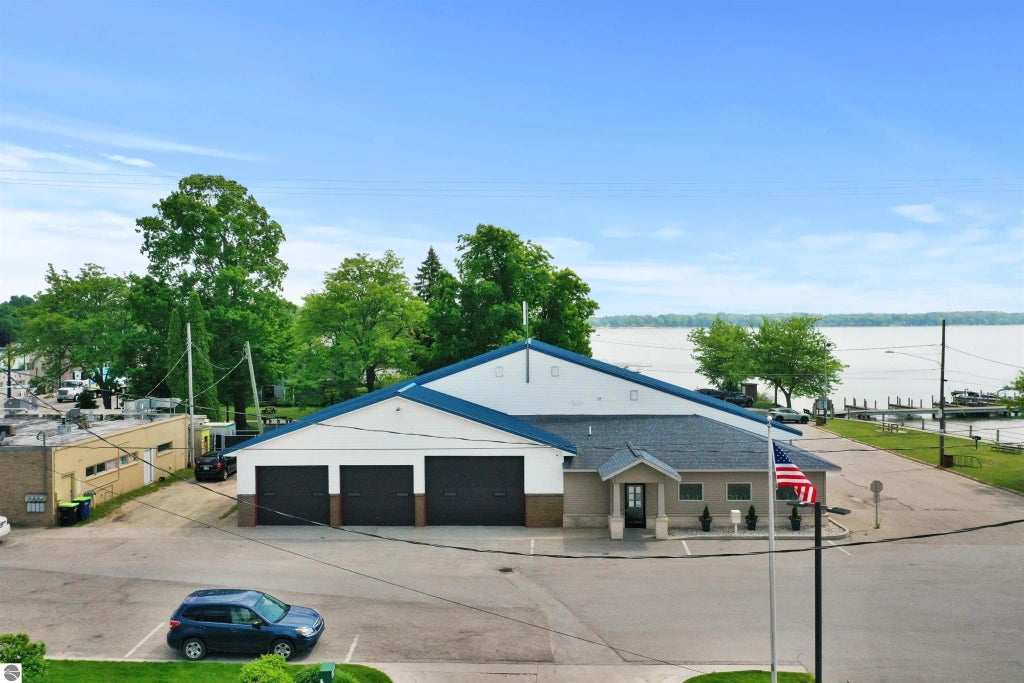 115 W John Street, Lake City