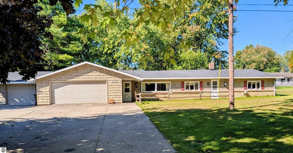 440 S Chippewa Street, Shepherd