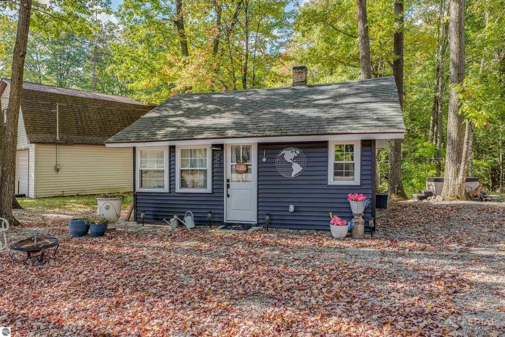 7924 Campbell, Hale