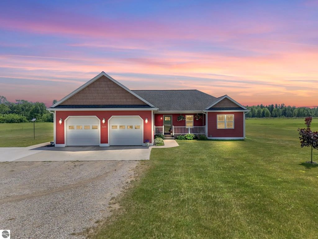 4690 E Houghton Lake Road, Lake City