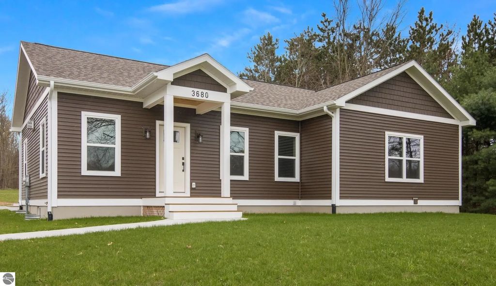 3680 Supply Road, Traverse City