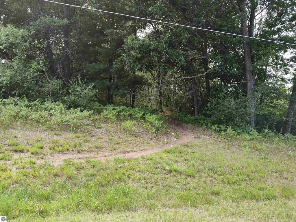 Lot 7 N Circle E, Farwell