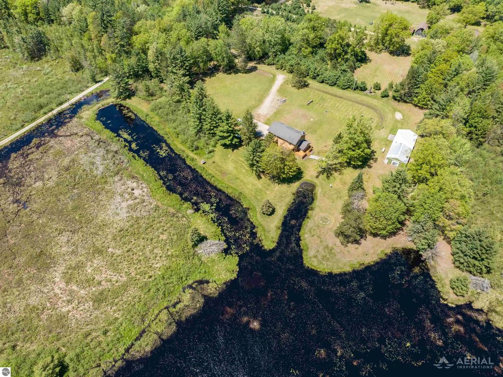 4950 Berry Road, West Branch