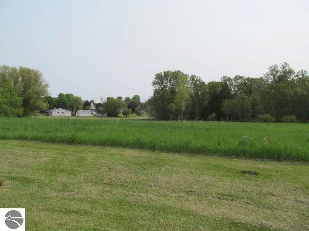 Hemlock Street, McBain