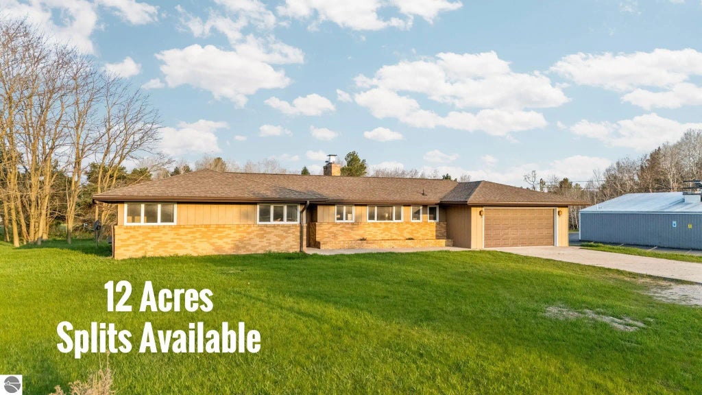 402 S Division, Bellaire