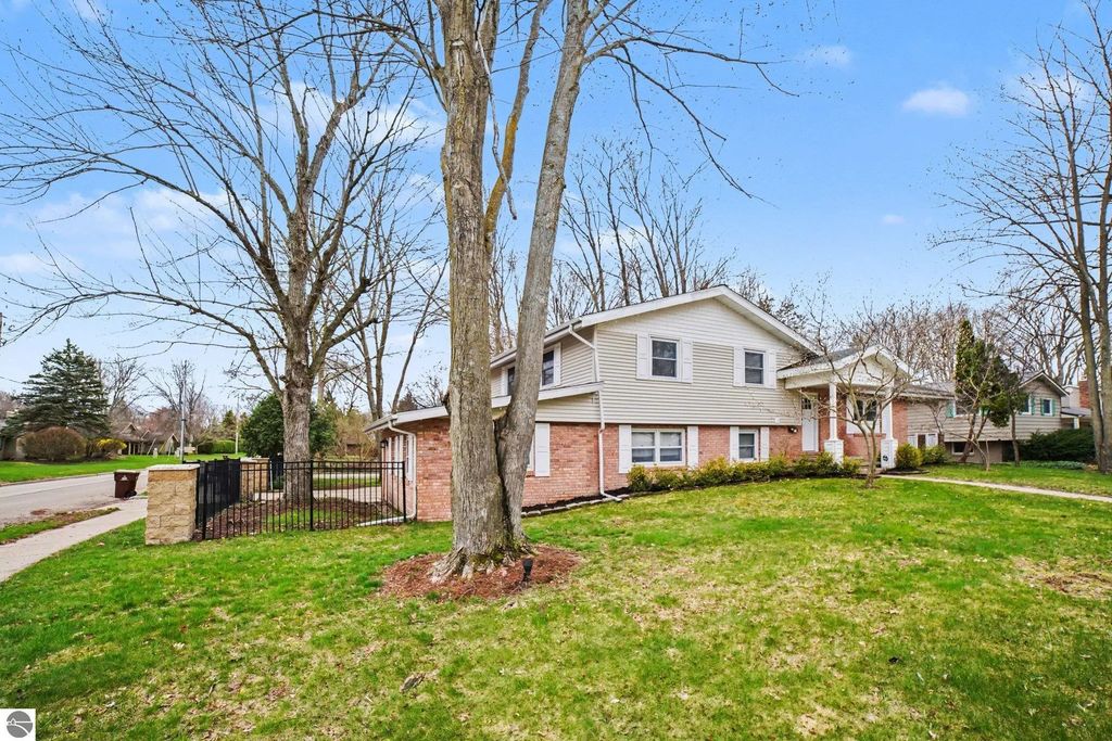 1320 E Lincoln, Mt Pleasant