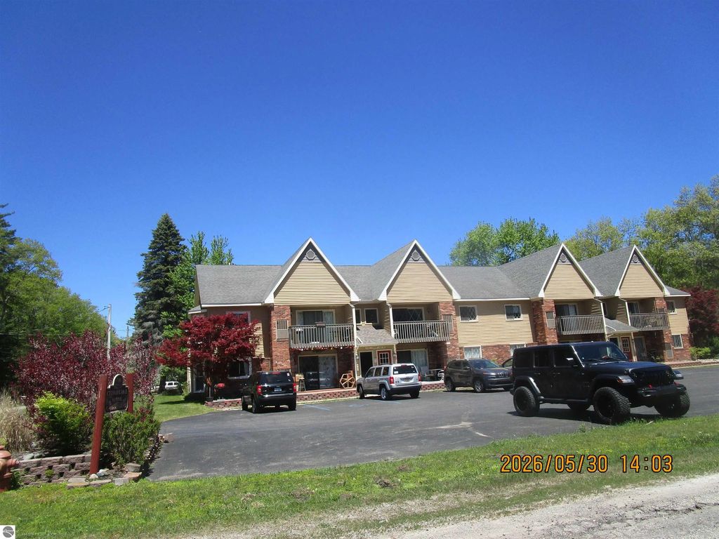 7900 E Cedar Lake Drive 14, Greenbush