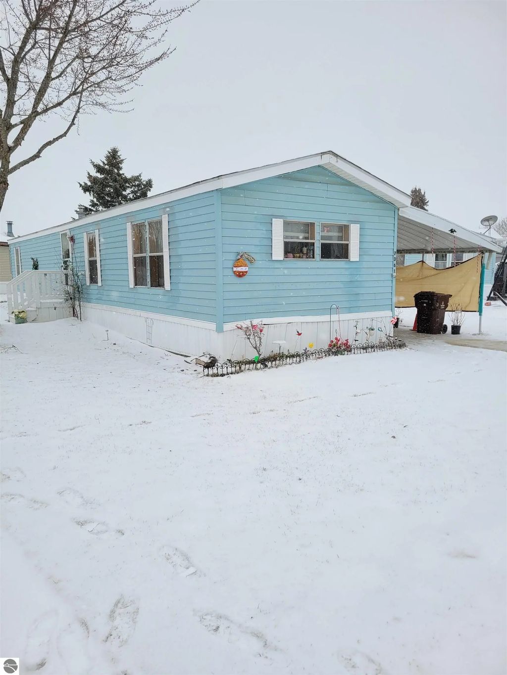 7361 Queens Court, Alma