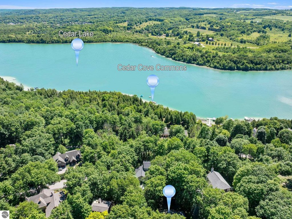 10268 E Twin Oaks Drive, Traverse City