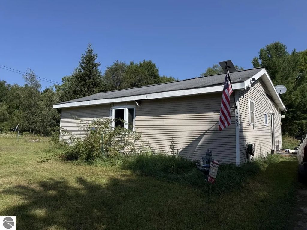6453 Sigma Avenue, Kalkaska