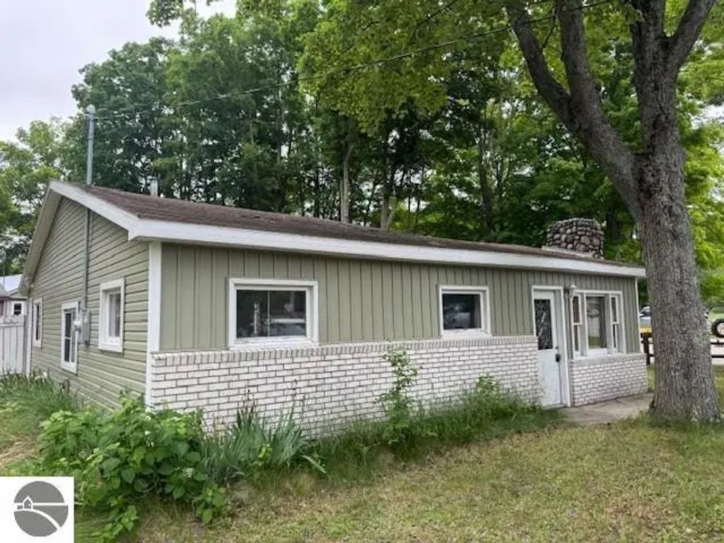 13765 Ne Sunburry Road, Kalkaska