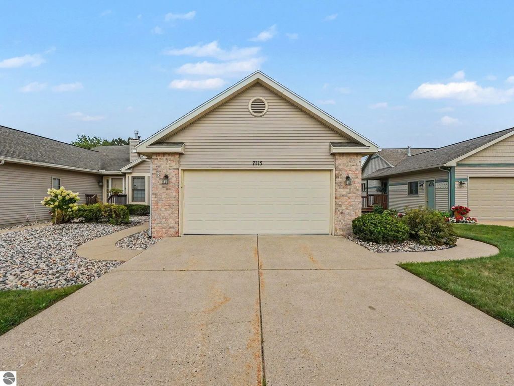 7115 Glen Terra Drive, Lansing
