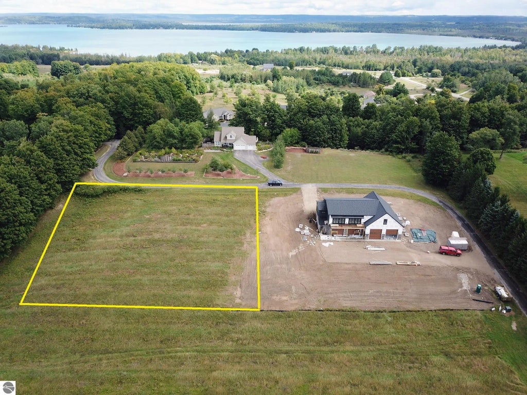 Monarch Lane, Williamsburg