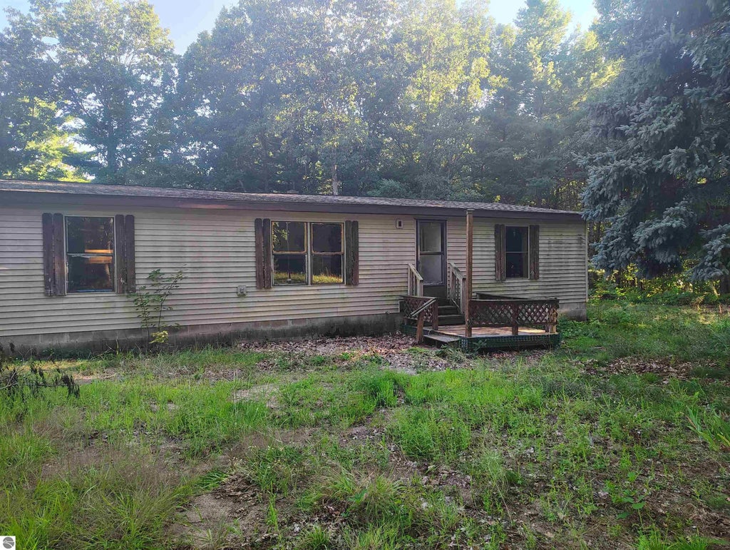 2416 West Avenue 26n-12w-16, Interlochen