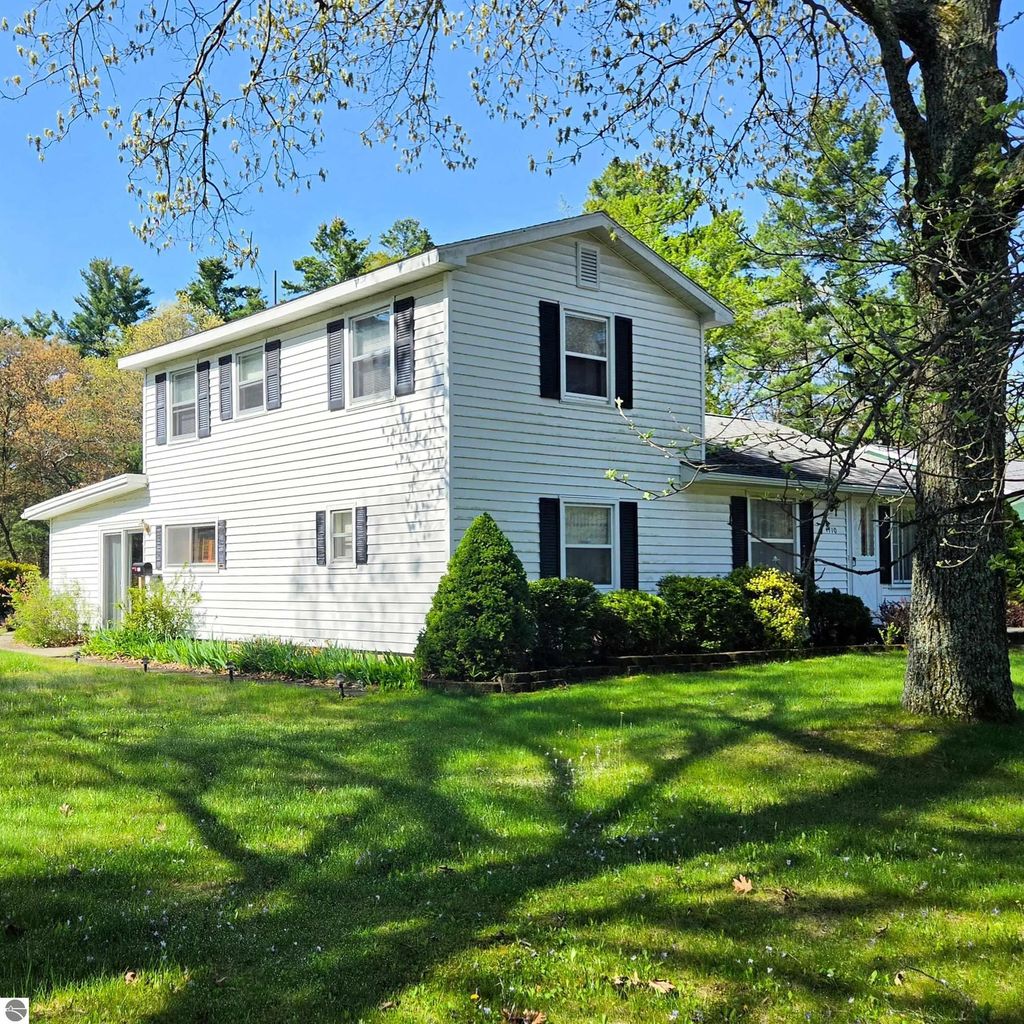 4710 Mackenzie, Oscoda