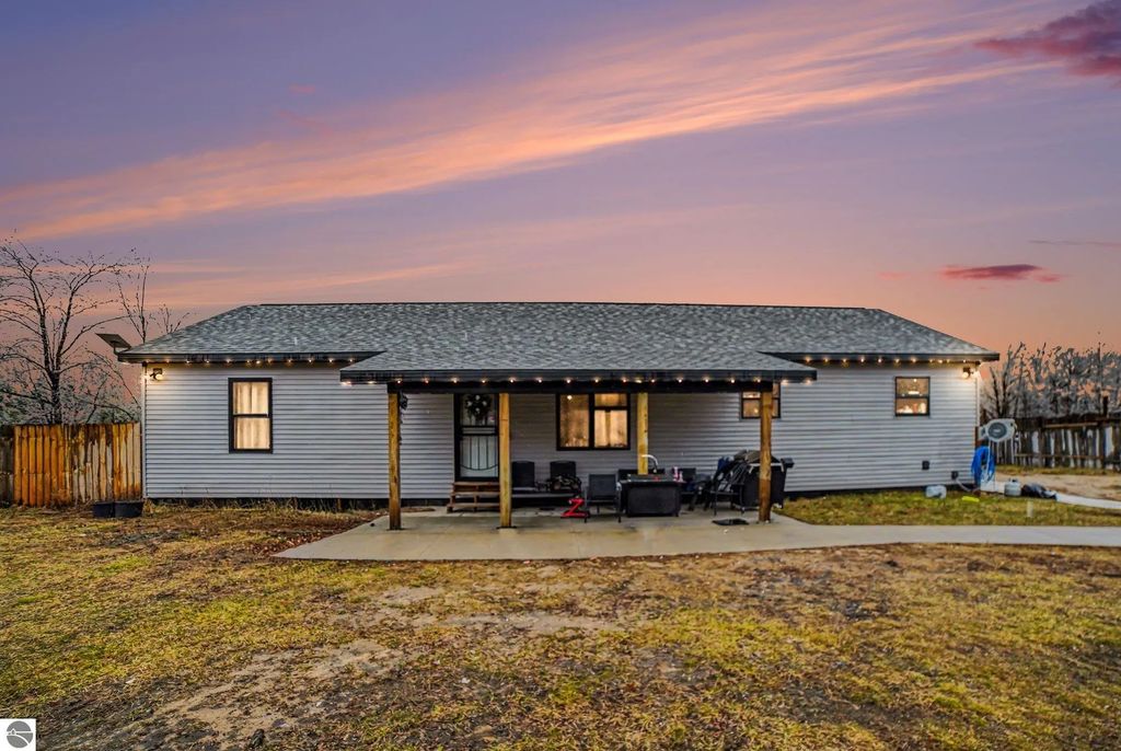 11115 E Valley, Mt Pleasant