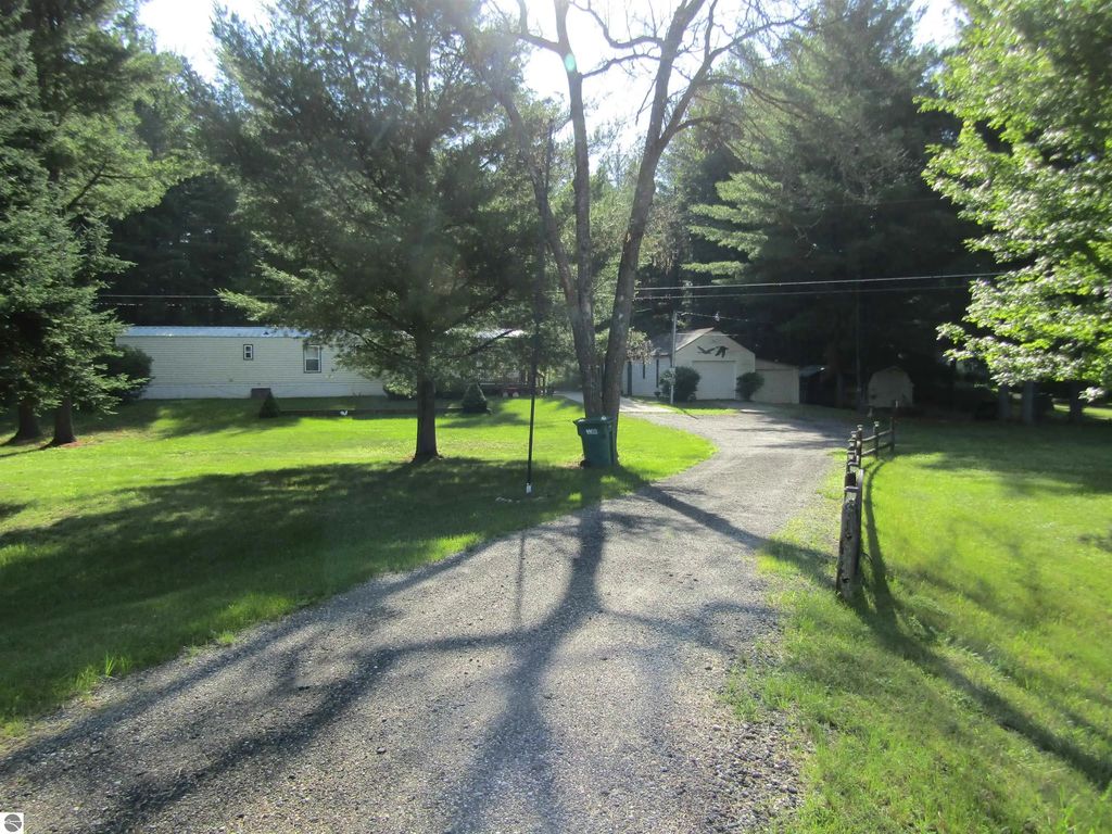 3719 Rifle River Trail, Prescott
