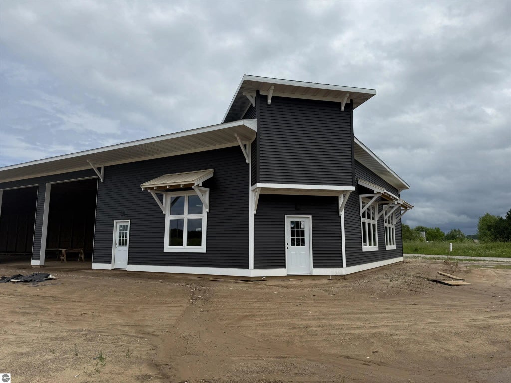 6357 N Railway Commons, Williamsburg