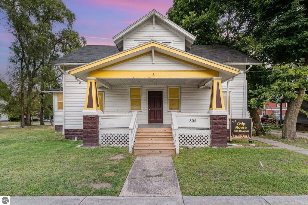 805 S Douglas Drive, Mt Pleasant