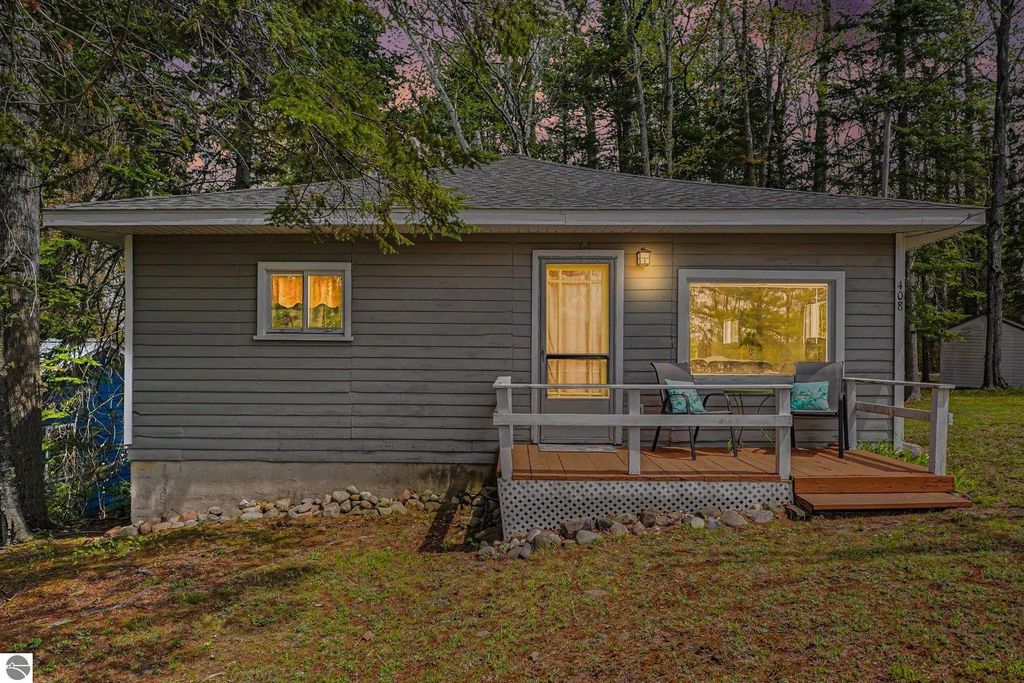 408 Sage Lake Road, Hale
